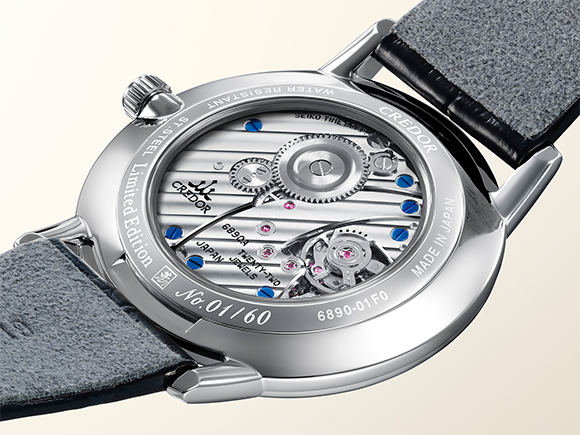 写真：ゴールドフェザー 伊万里鍋島焼ダイヤル 限定モデル